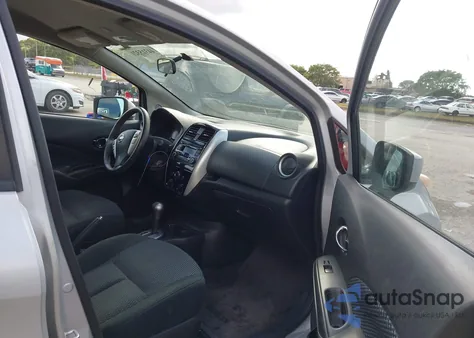 2015 Nissan Versa Note S (Sr)/S Plus/Sl/Sr/Sv z USA, uszkodzony, nr VIN 3N1CE2CP4FL402508